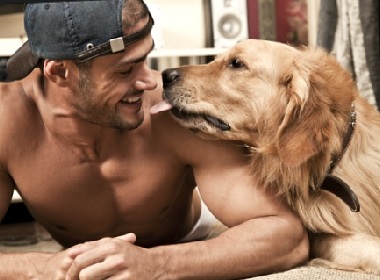 Dog owners are sexier, women believe.