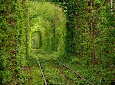 tunnel-of-love-ukraine