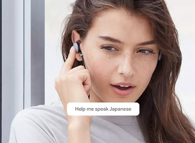 Pixel buds trasnalte to 40 languages.