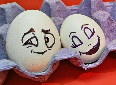 Eggs help to avoid death from heart decease.