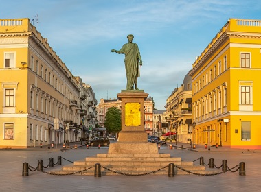 Where Ukrainians move within the country, Kiev, Odessa.