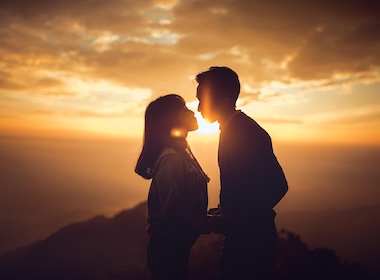 International dating at a glance