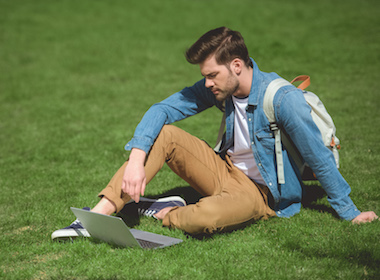 How do I message girls on Eastern European dating sites?